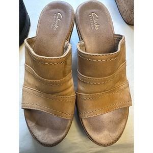 Clarks Artisan Suede Slip On Sandals Size 6.5